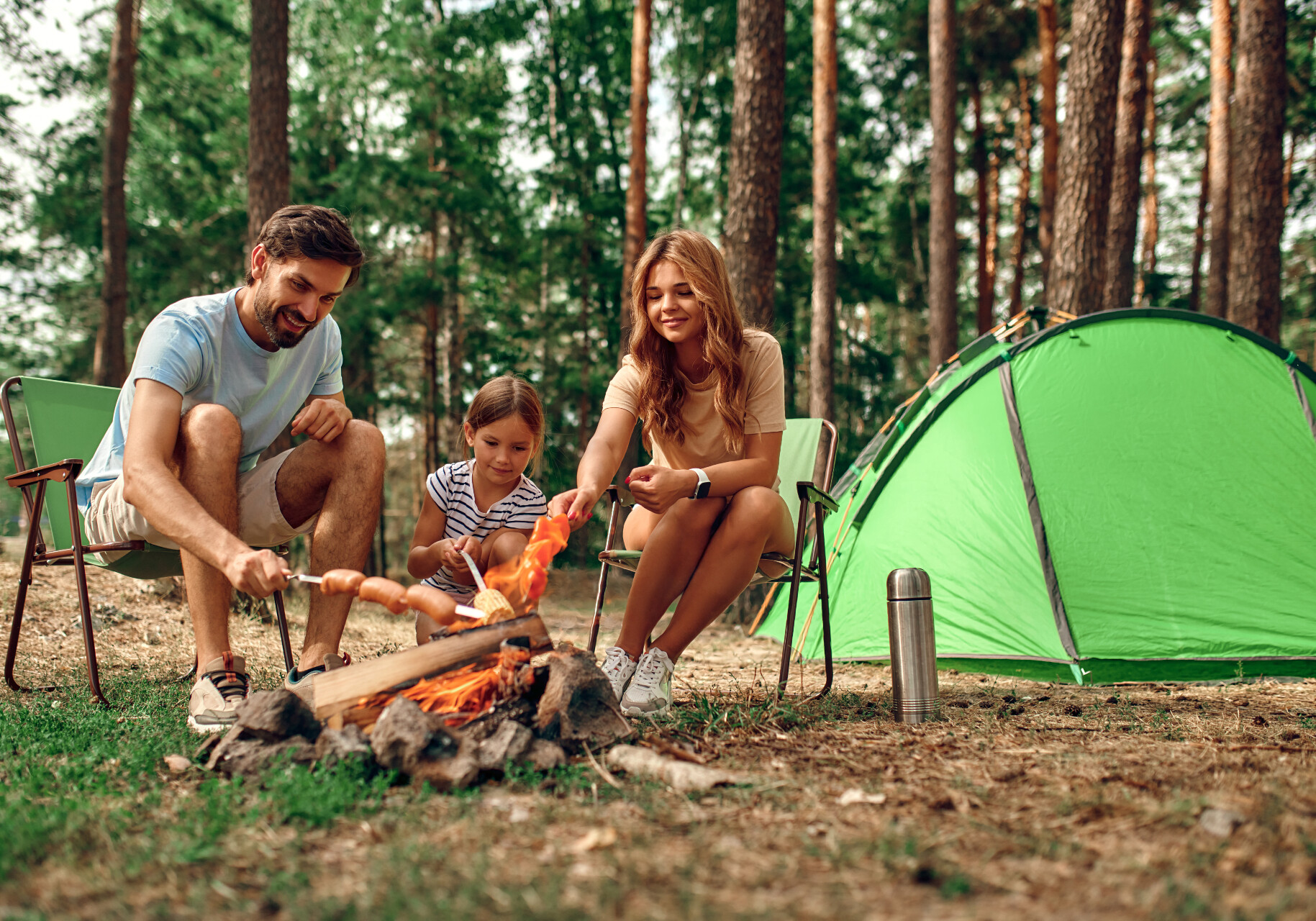 Familie på camping